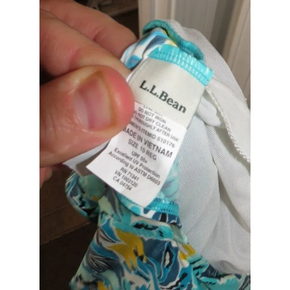L.L.Bean Floral One Piece Swimsuit Size 10 Built In Bra Tummy Control UPF 50+